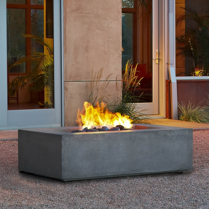 The Rise of Concrete Natural Gas Fire Tables in 2026 Outdoor Design